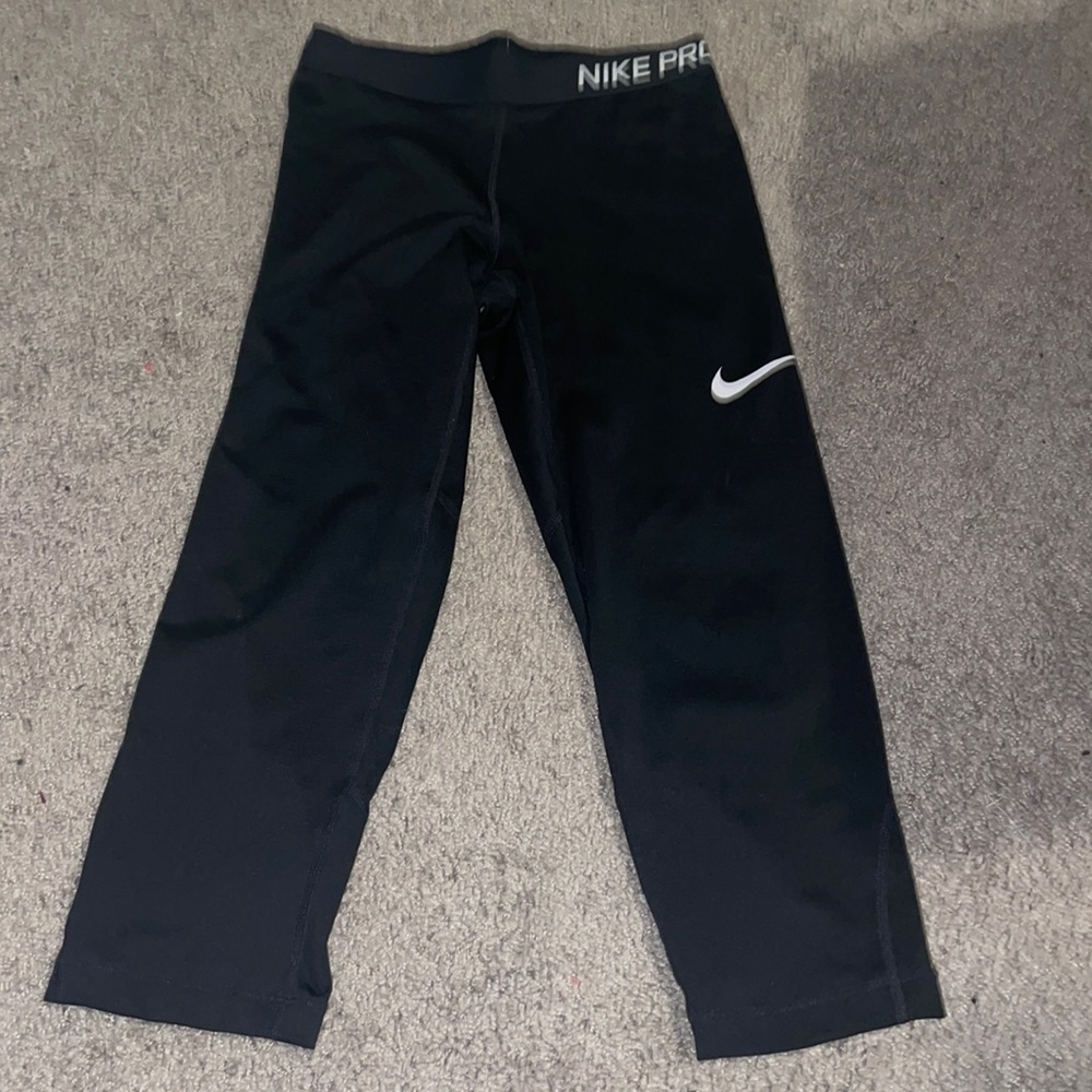 Nike black cropped dri-fit leggings - size youth large